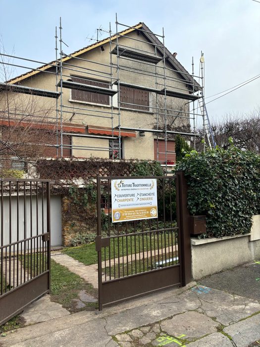 Réalisation toiture 21 - La Toiture Traditionnelle dans les Yvelines (78)